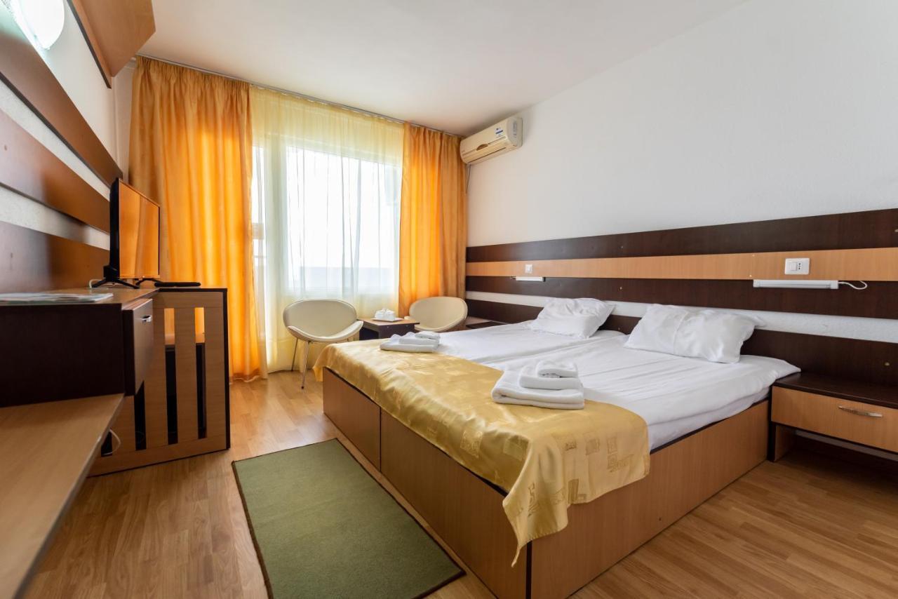 Hotel Capitol Jupiter Eksteriør billede