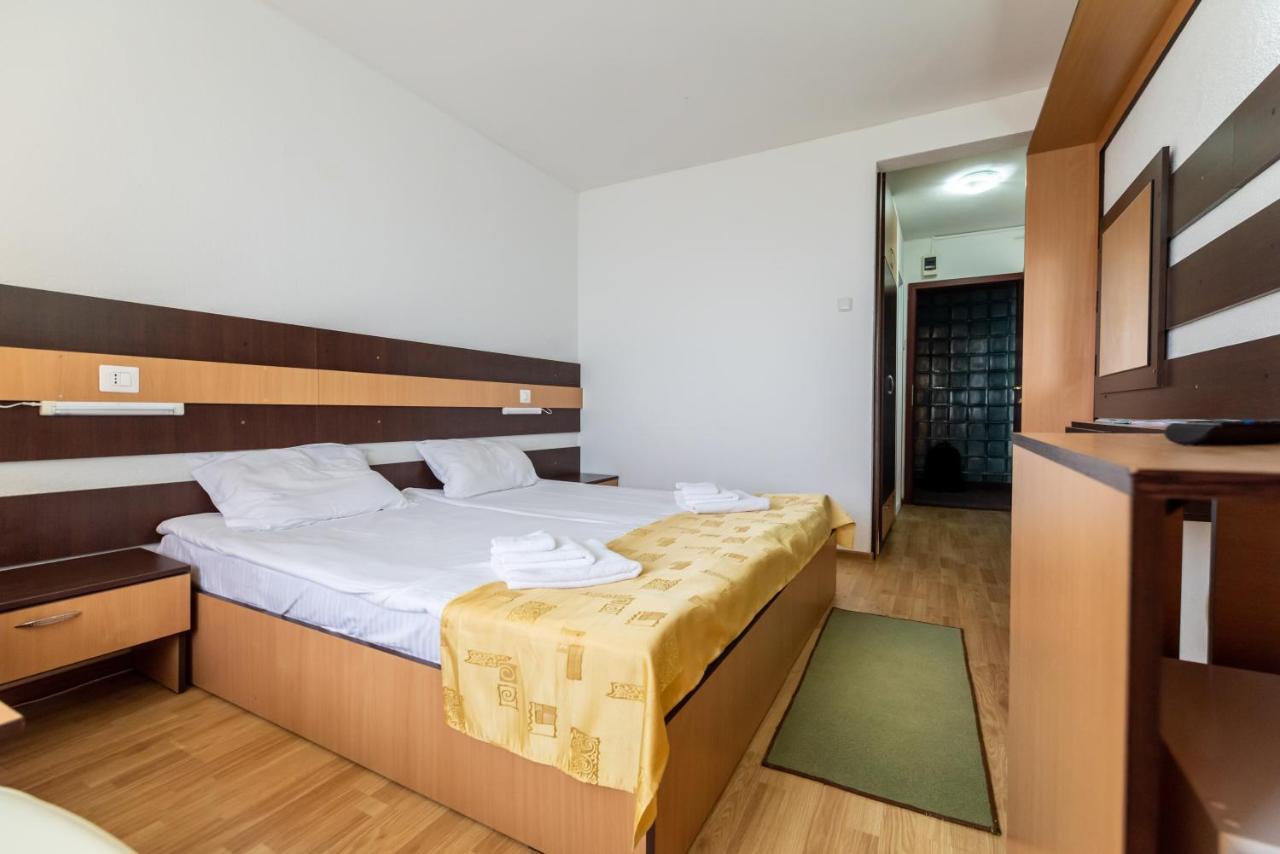 Hotel Capitol Jupiter Eksteriør billede